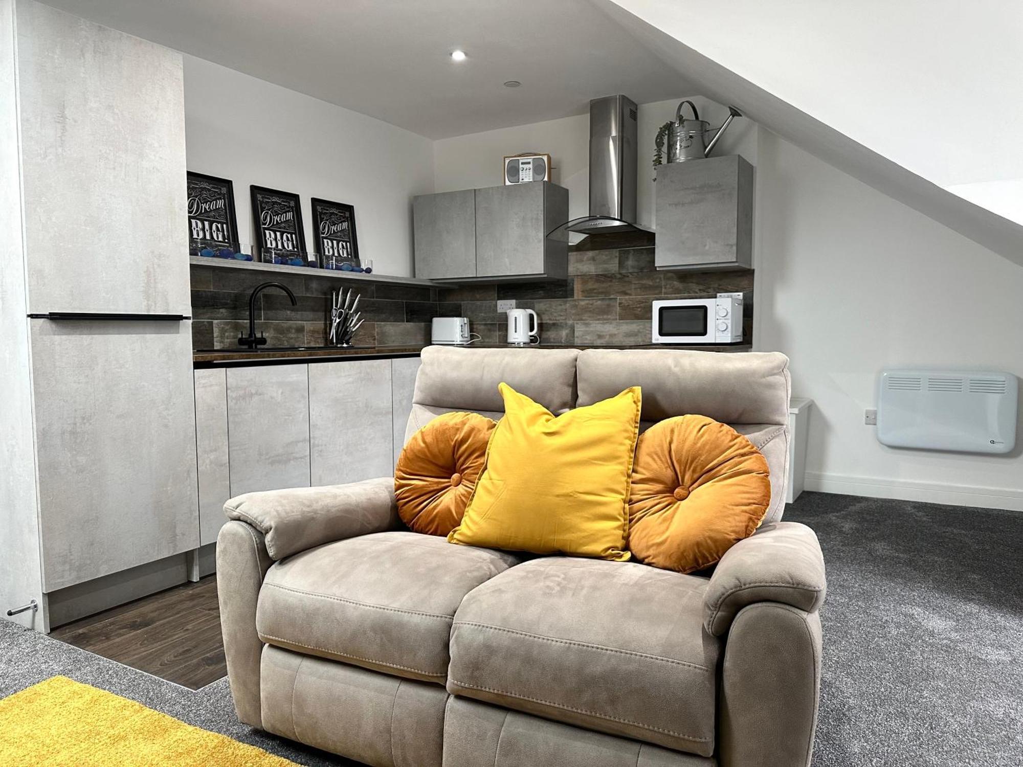Vibrant Apartments Close To City Centre Cardiff Esterno foto